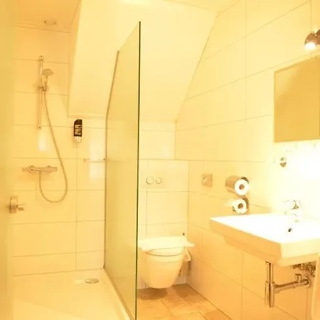 מלון De La Frontiere