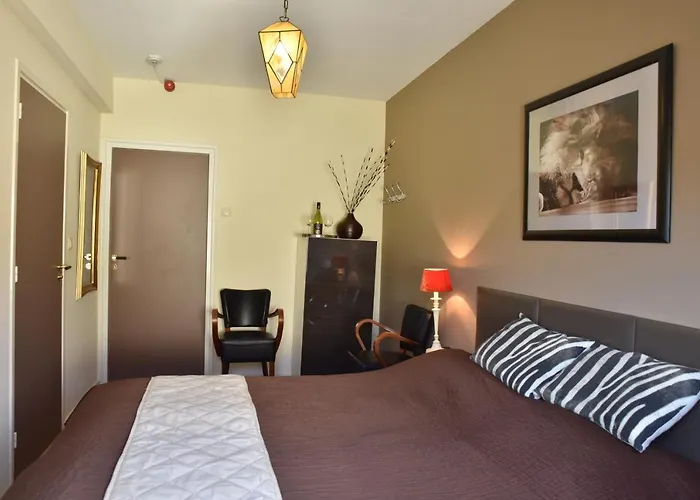 De La Frontiere 酒店